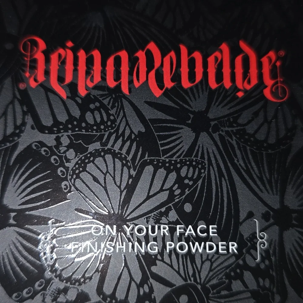 Reina Rebelde On Your Face Finishing Powder